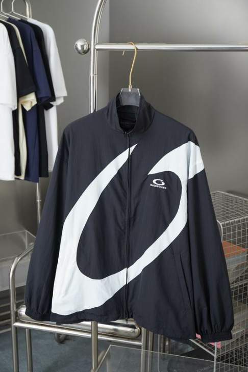 Picture of Balenciaga Sweater Suits _SKUBalenciagasz46-52hgntx0337109